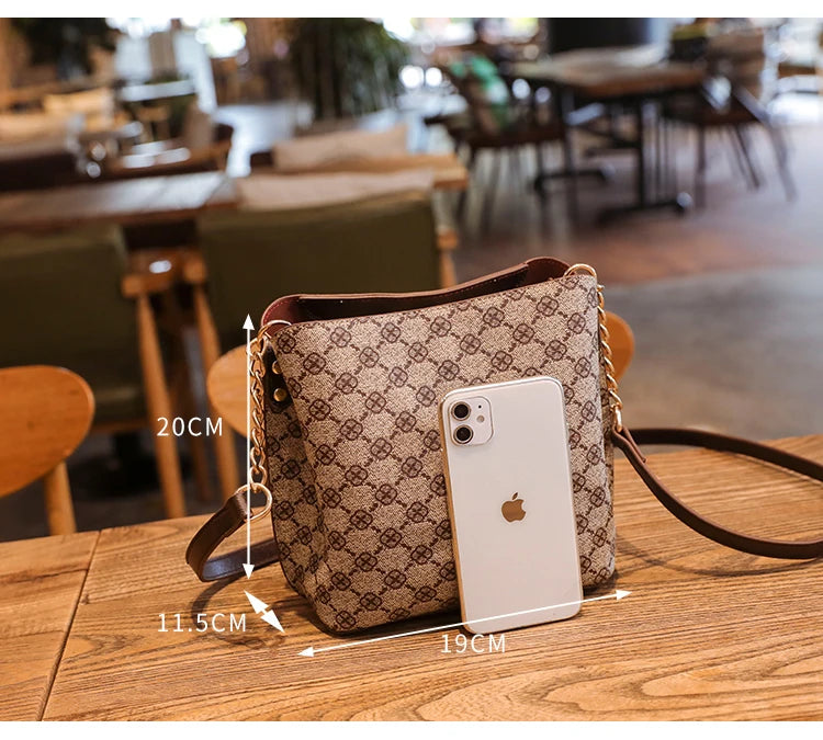 Women's Fashion Small Bucket Shoulder Bag – Luxury Crossbody Bag with Chain Strap, Vintage PU Handbag