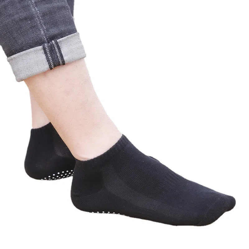 Men's Non-Slip Yoga Socks – Breathable Grip Socks for Pilates, Gym & Fitness