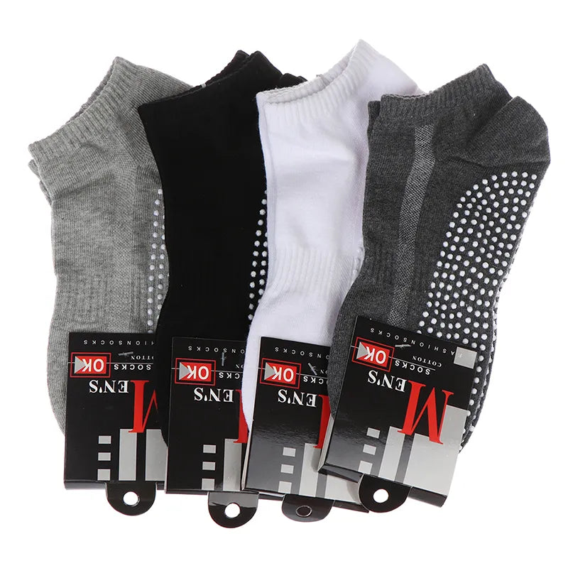 Men's Non-Slip Yoga Socks – Breathable Grip Socks for Pilates, Gym & Fitness